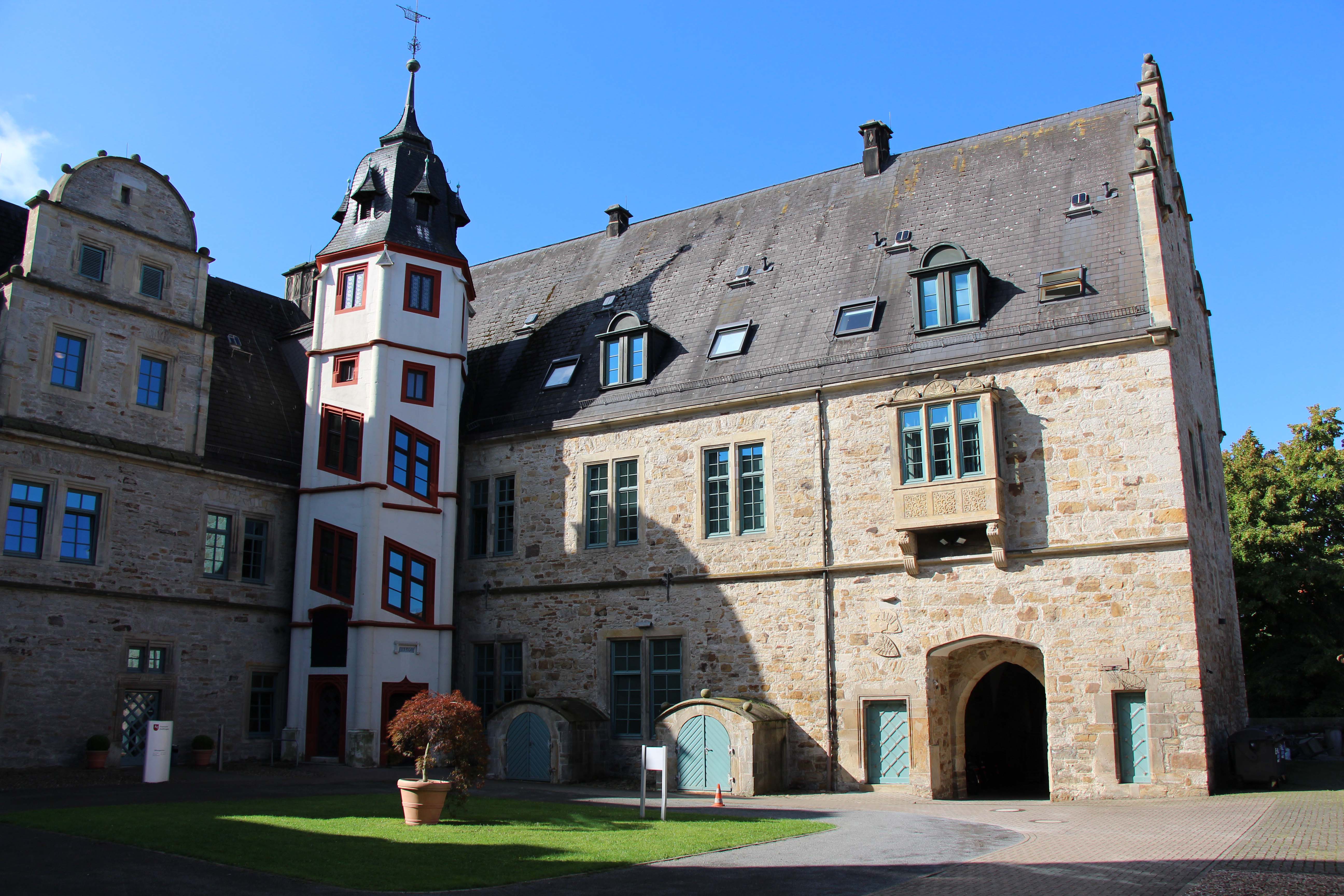 Blick in den Innenhof des Schlosses